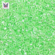 Perles Miyuki Delica (11/0) Lined Crystal Light Green Luster (2.8 grammes)
