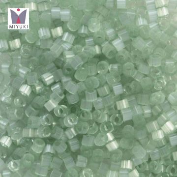 Perles Miyuki Delica (11/0) Pale Moss Green Silk Satin (2.8 grammes)